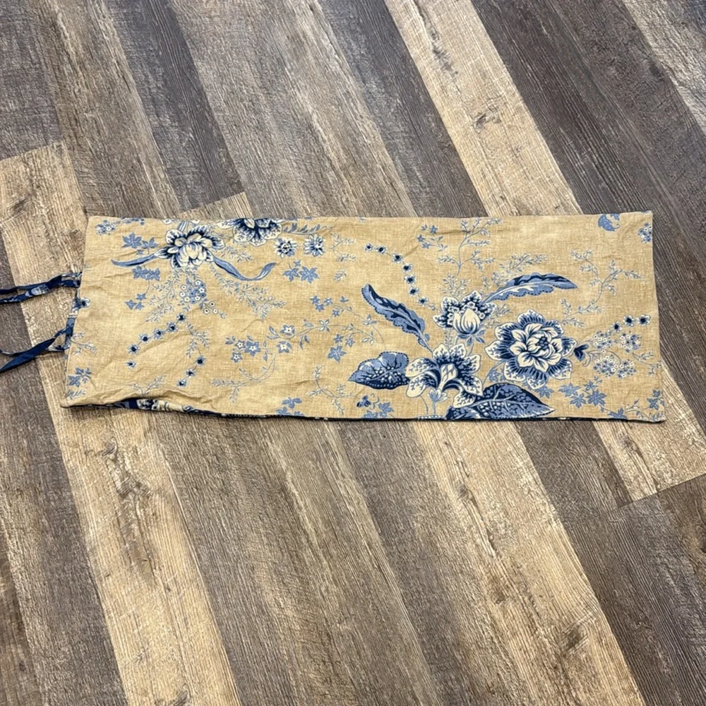 Pottery Barn Pillow Sham Blue Cream Floral Linen Cotton